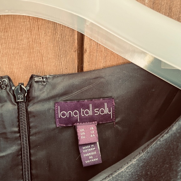 Long Tall Sally Dress Size 14 Black Cap Sleeve Round Neck Flared Stretch Lined - Picture 2 of 11